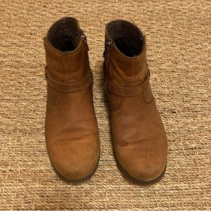 Teva Ankle Booties size 9